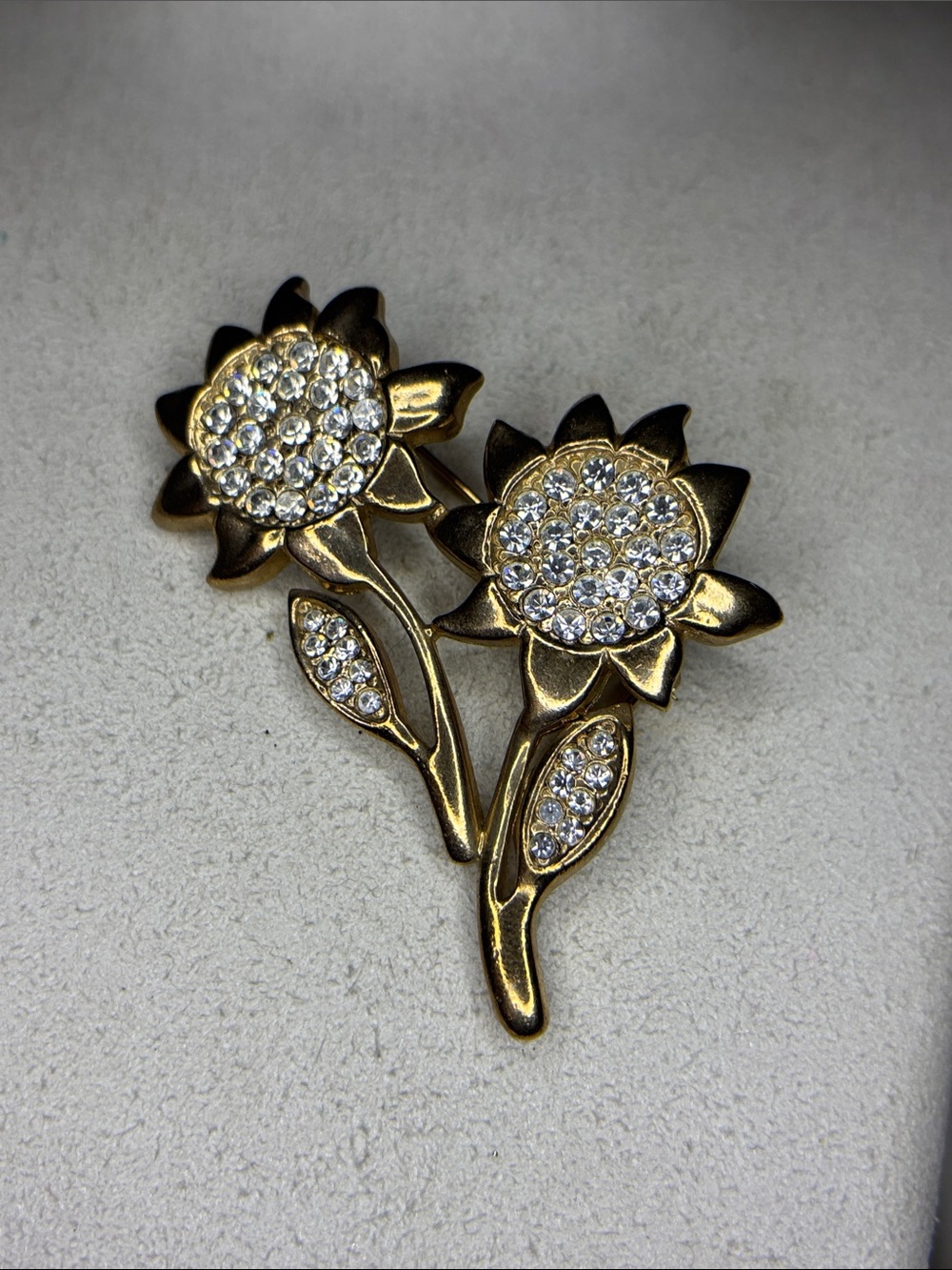 vintage floral gold plated rhinestone large statement brooch